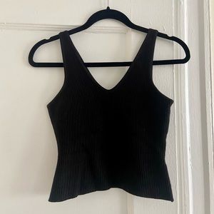 Black V-Neck Cropped Stretchy Tank Top
